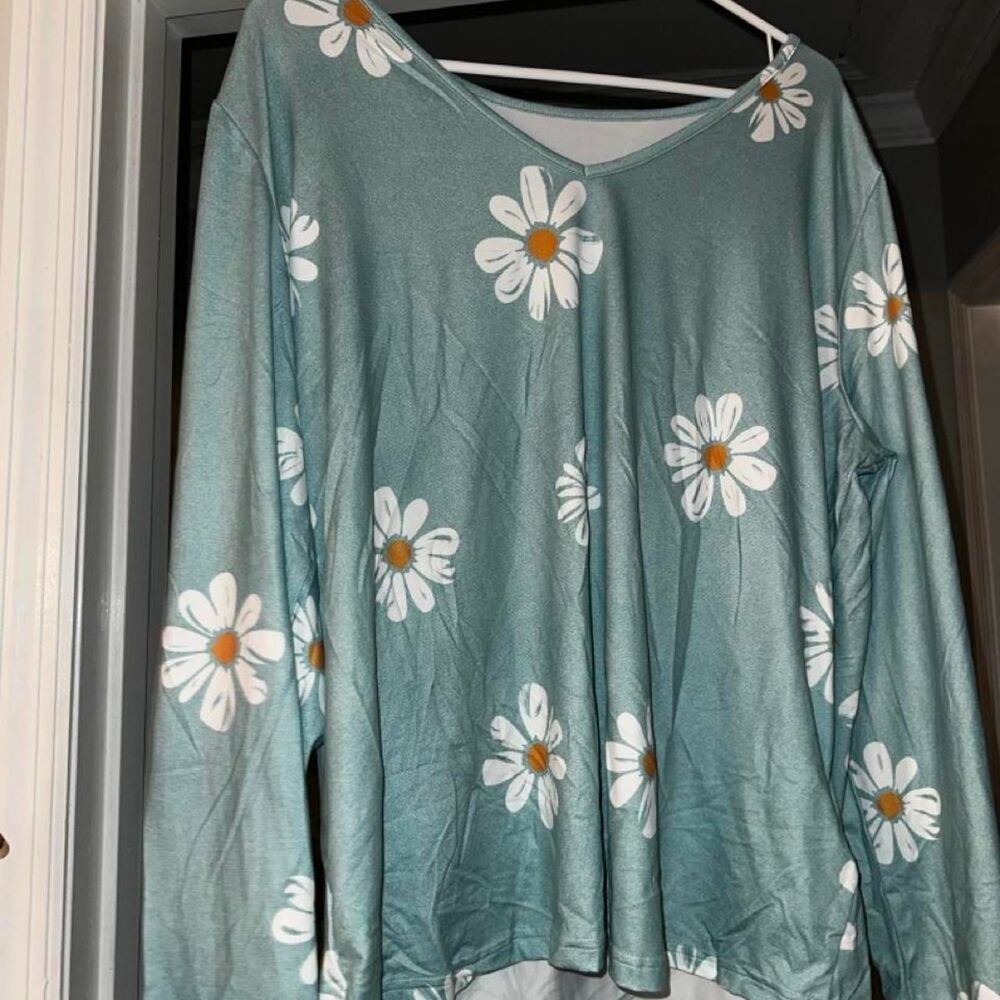Emery-rose Women's Blue and Green Blouse